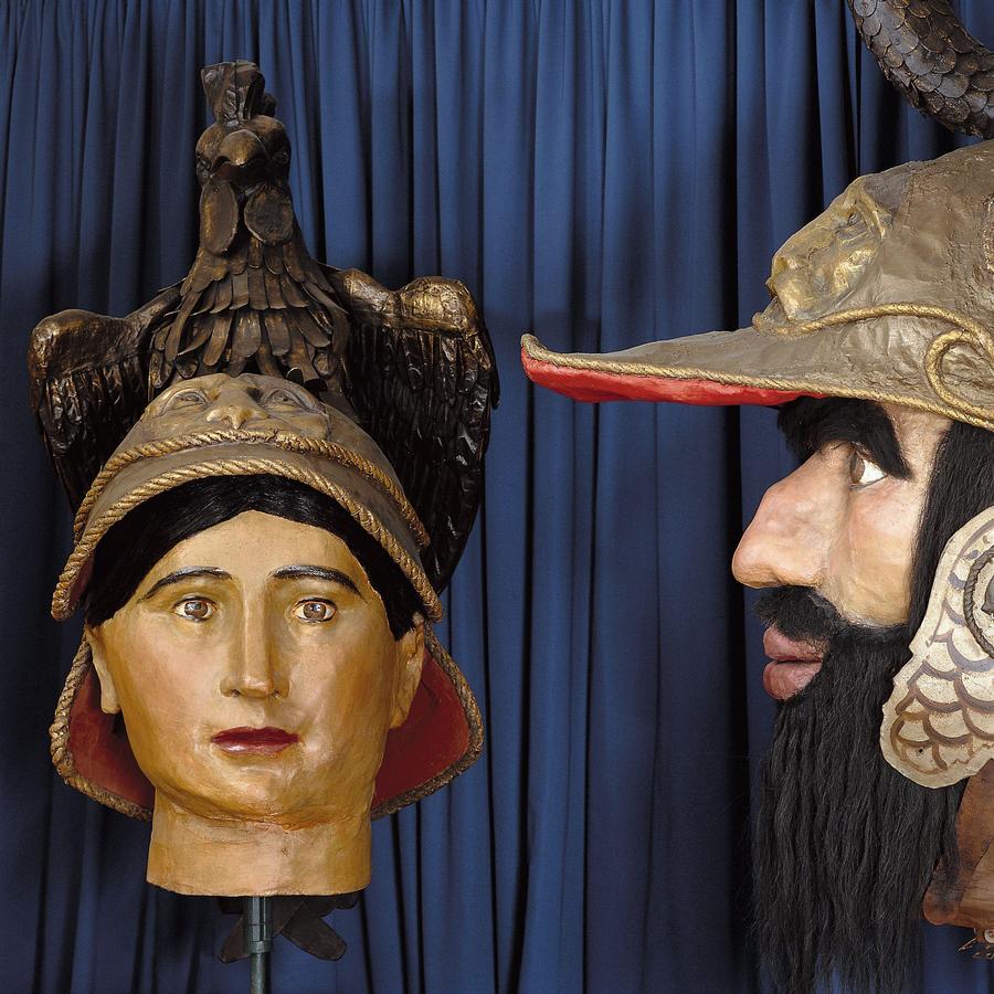 MAS I Museum aan de Stroom: De reuzenhoofden van Pallas en Druoon MAS I Museum aan de Stroom: De reuzenhoofden van Pallas en Druoon